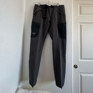 Arc'teryx Men's Cargo Pants
